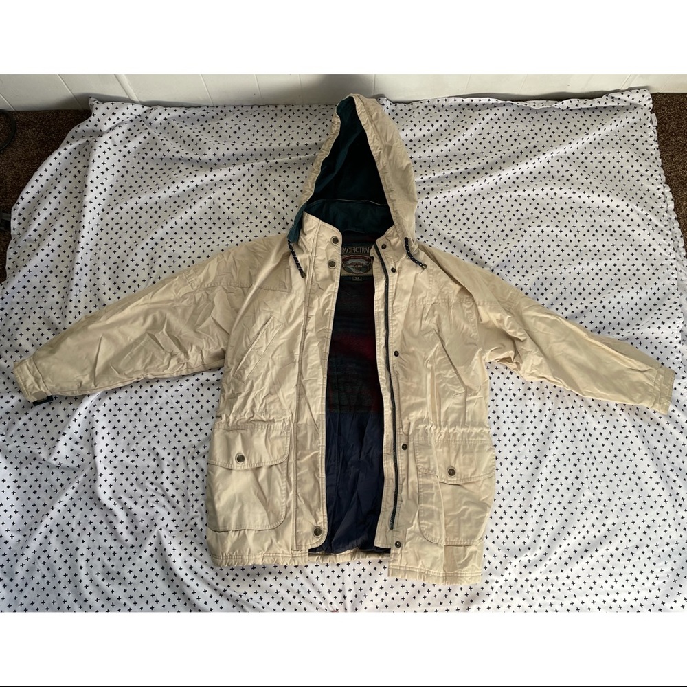 Outdoor vintage retro tan zipper button front coat